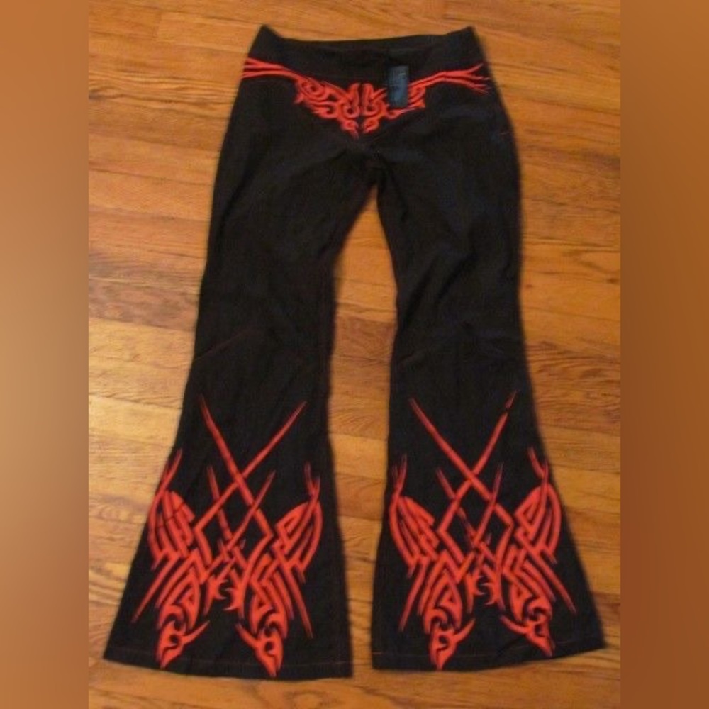 ISO VINTAGE CYBERDOG FLARE PANTS😇😇😇😇